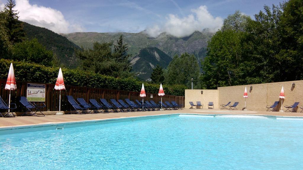 Camping La Cascade Villa Le Bourg-dʼOisans Eksteriør billede