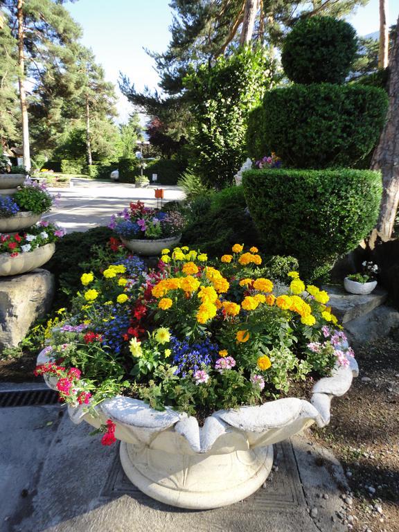 Camping La Cascade Villa Le Bourg-dʼOisans Eksteriør billede